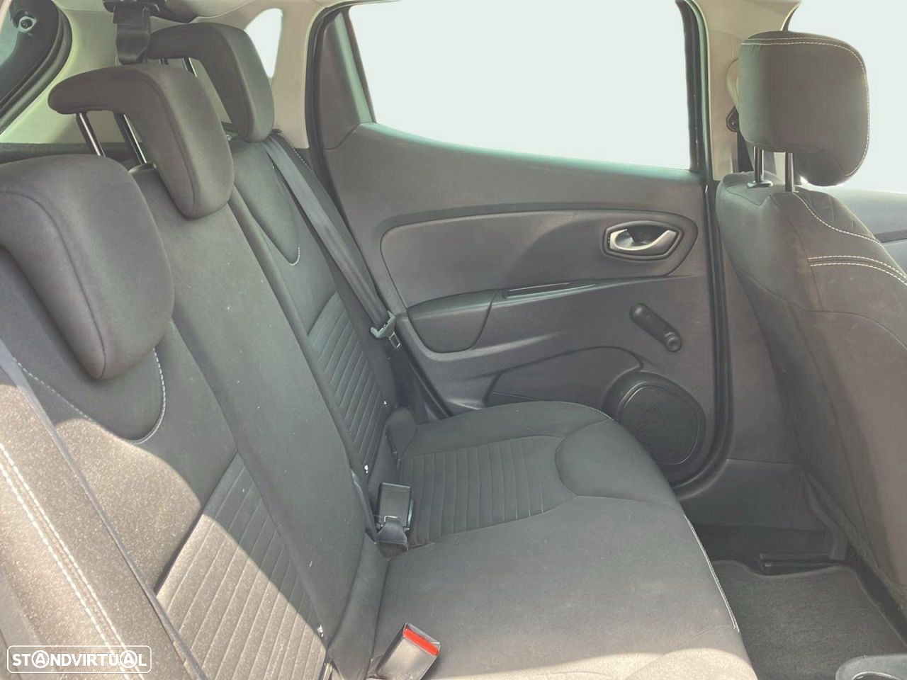 Renault Clio 0.9 TCE Confort - 15