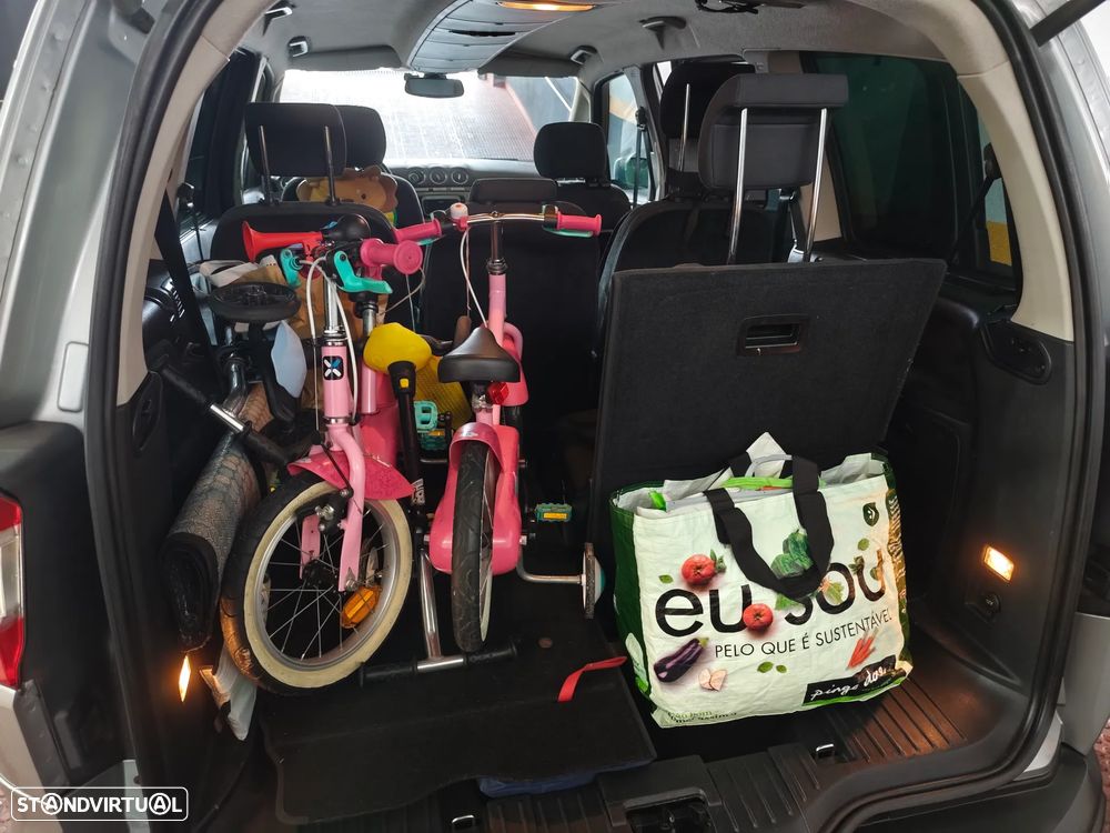 Ford Galaxy 2.0 TDCi Titanium - 16