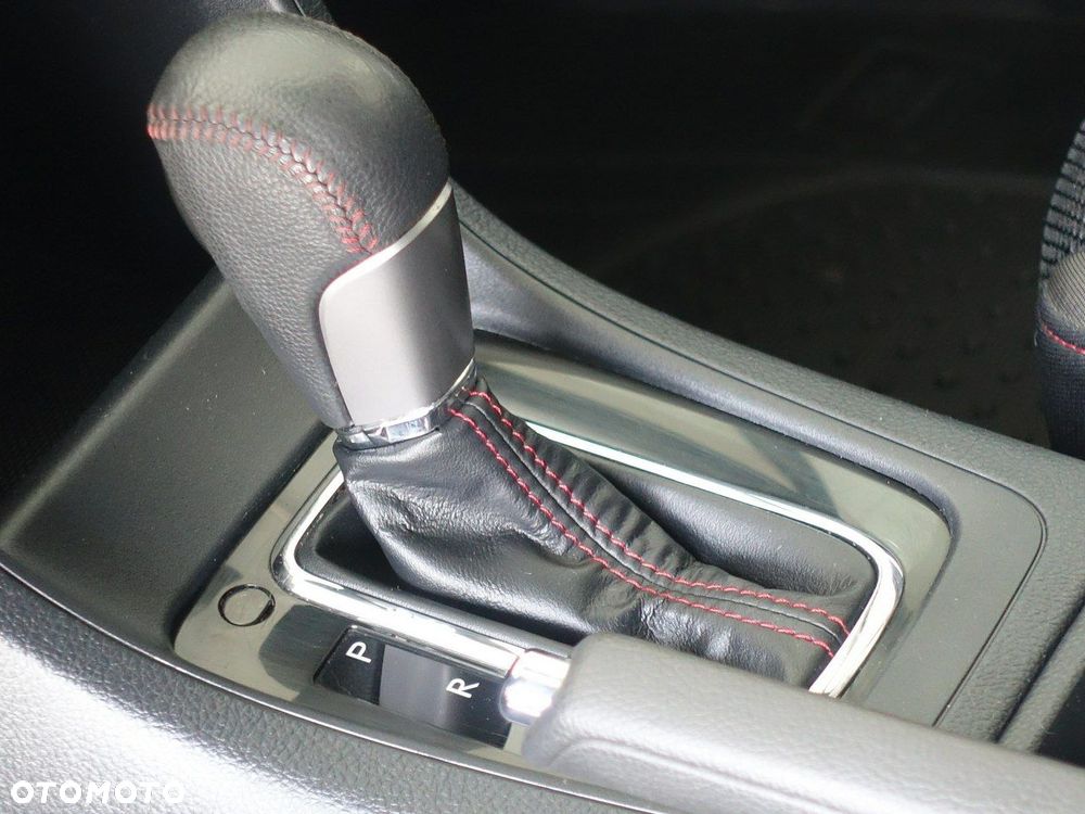 Subaru XV 2.0i Lineartronic Edition Pure Red - 15