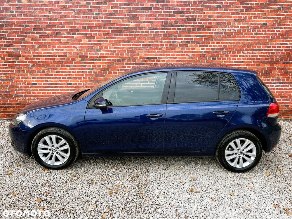 Volkswagen Golf - 37