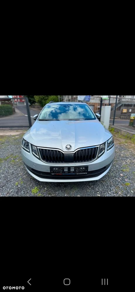 Skoda Octavia 2.0 TDI DSG Style - 2