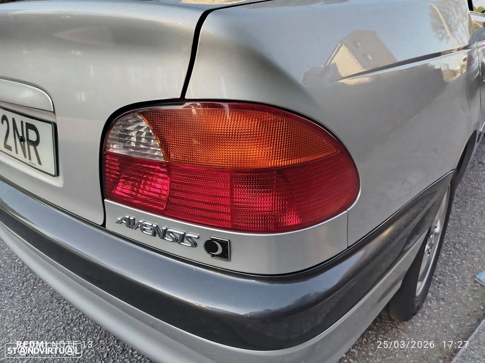 Toyota Avensis Sedan 1.6 Terra JE - 6