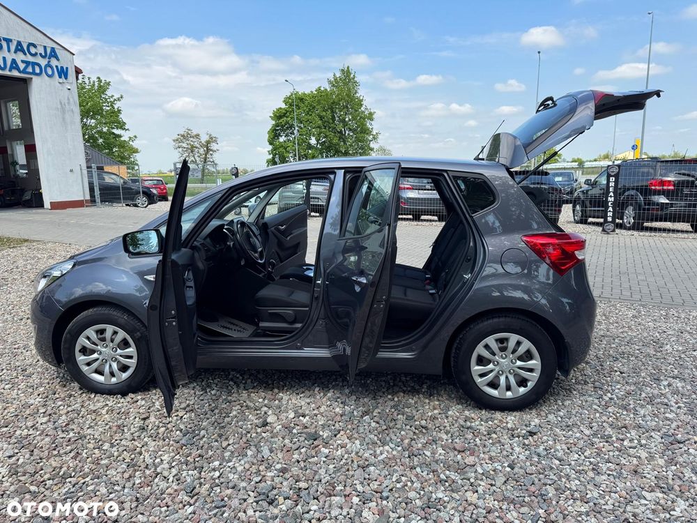 Hyundai ix20 - 19