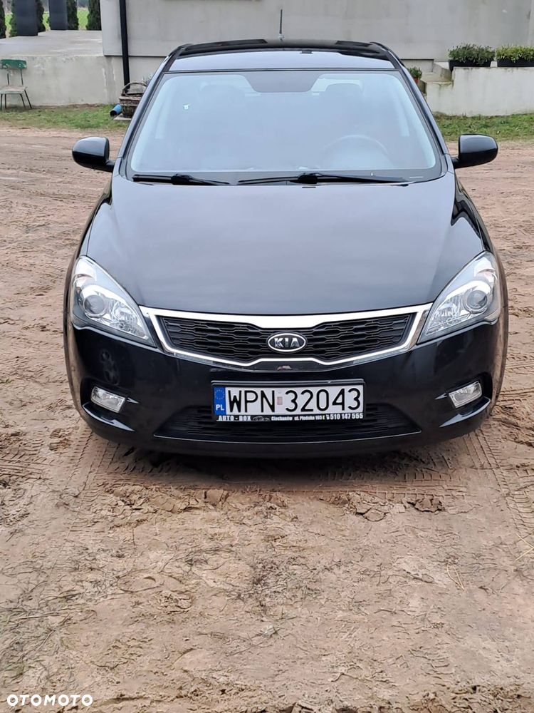 Kia Ceed - 1