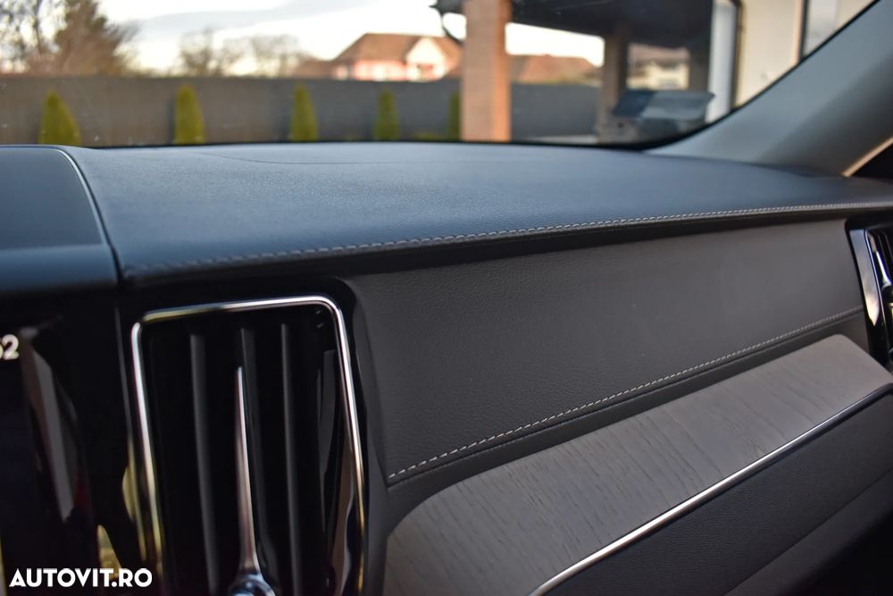 Volvo XC 60 B4 D AWD Geartronic Inscription - 23