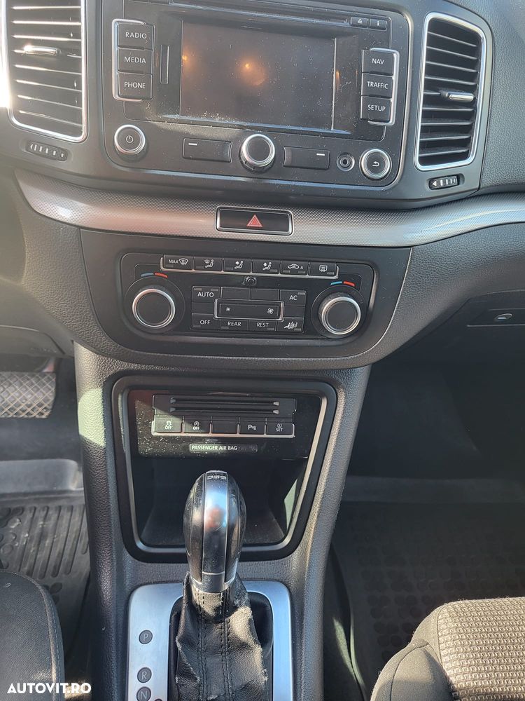 Volkswagen Sharan 2.0 TDI DSG BlueMotion Technology Comfortline - 5