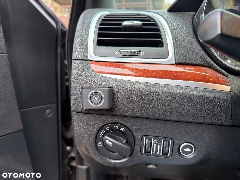 Chrysler 300C 3.5 V6 AWD - 9