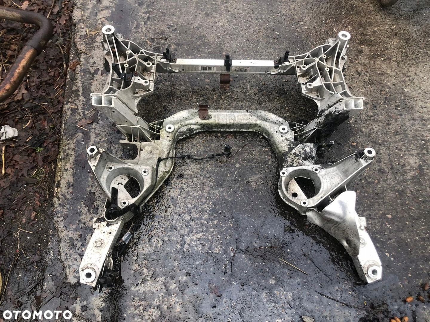 BMW F06 F07 F10 F11 F01 F02 XDRIVE Belka SILNIKA SANKI zawieszenia 6799321 - 1