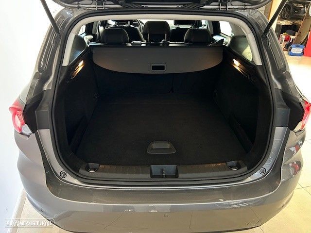 Fiat Tipo Station Wagon 1.3 M-Jet Lounge Tech J17 - 21