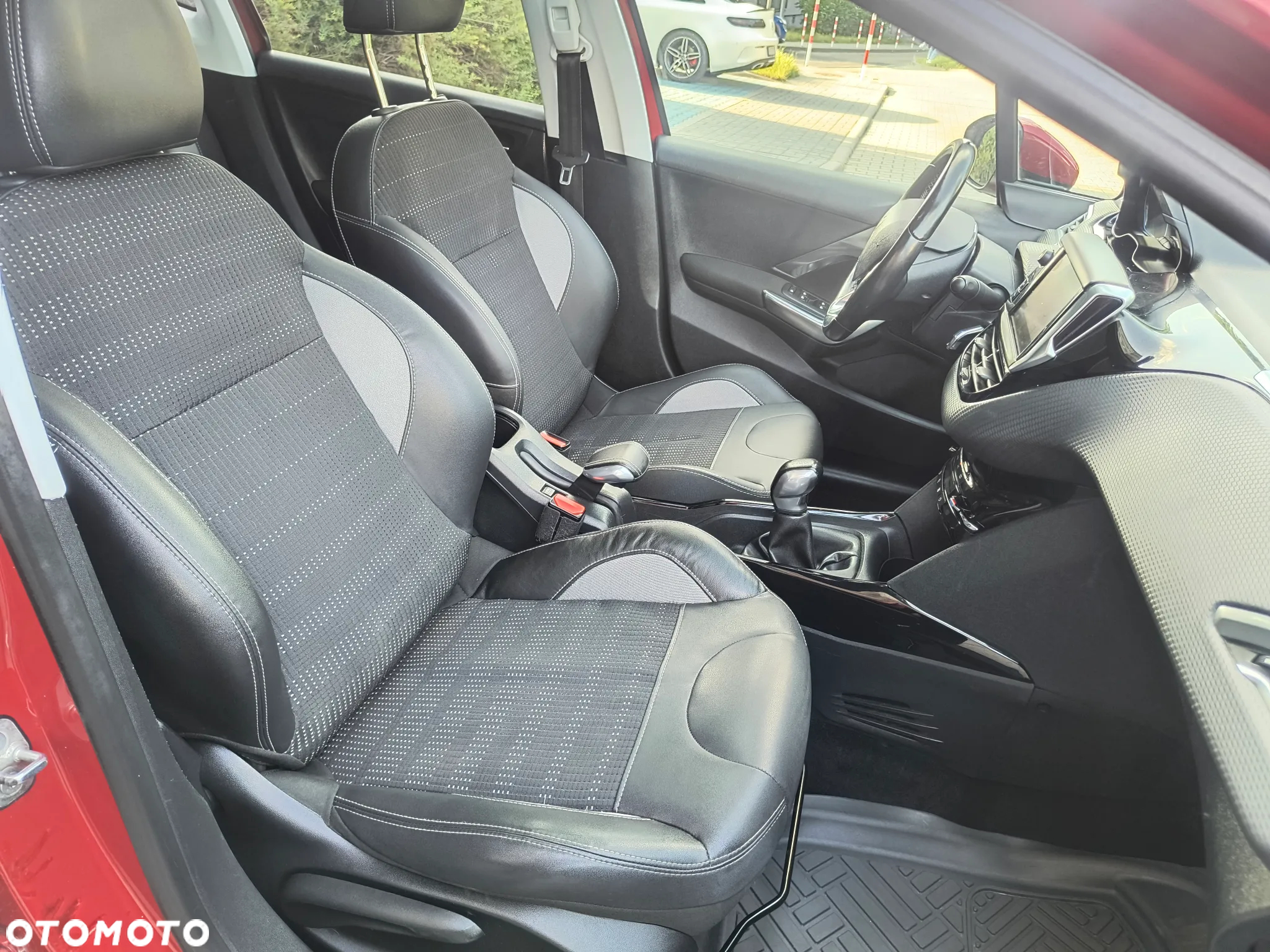 Peugeot 2008 PureTech 110 Stop&Start Crossway - 28