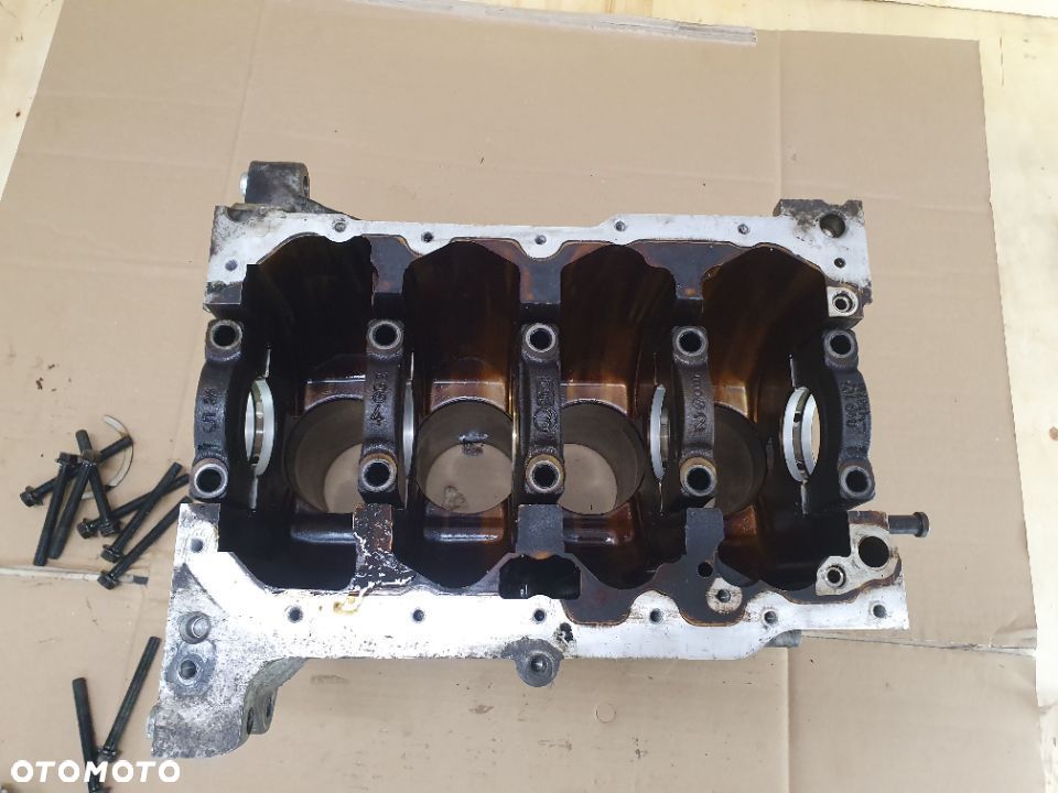 Blok 03C103019 G H Silnika Slupek Panewki 1.6 FSI BAG VW Golf V A3 8P Leon II Jetta 03C103019 G H - 20