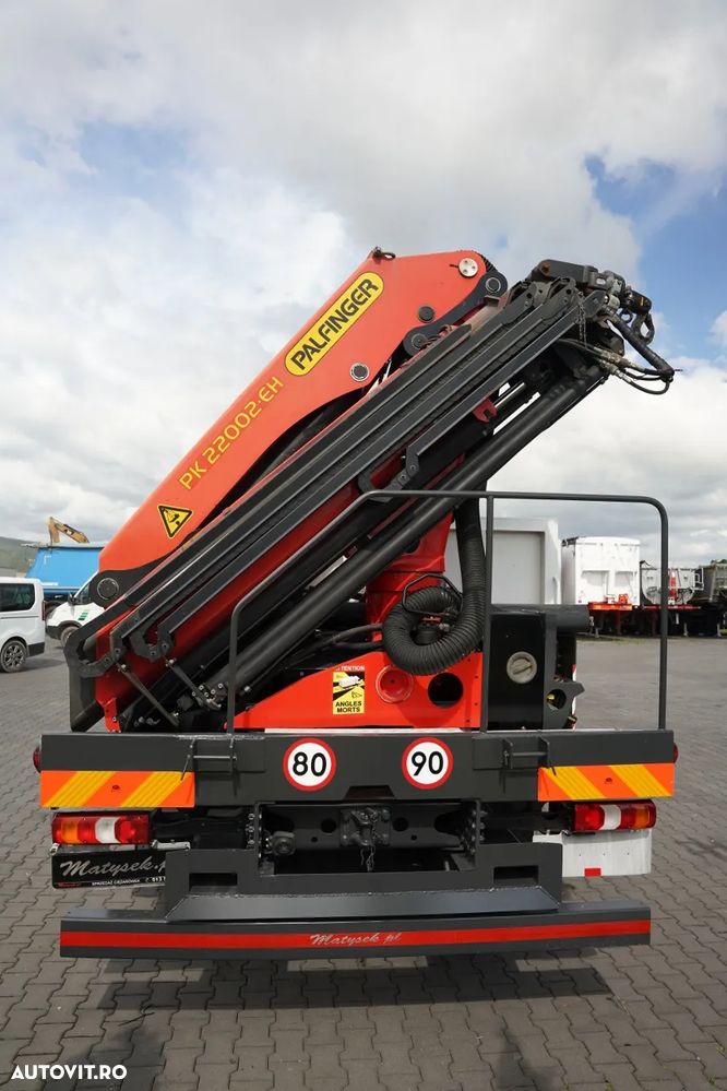 Mercedes-Benz AROCS 3246 / TRIDEM / 8X4 / LIVRARE - 7,3 M / PODEA REZISTENTĂ / Cuplaj PALFINGER PK 22 002 / Rază de acțiune: 14,5 / FURCĂ PENTRU PALEȚI / - 16