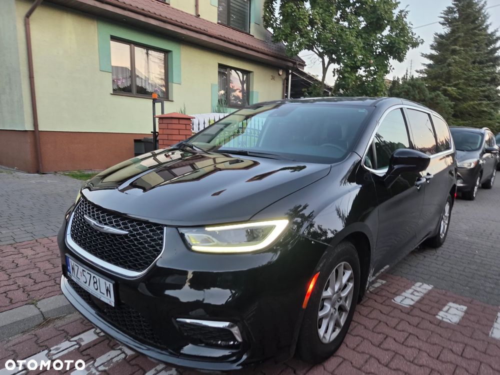Chrysler Pacifica - 10