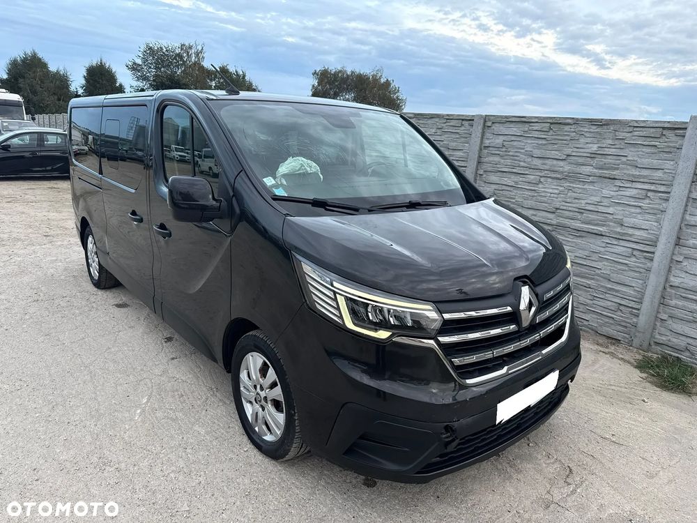 Renault Trafic 2023 photo 2