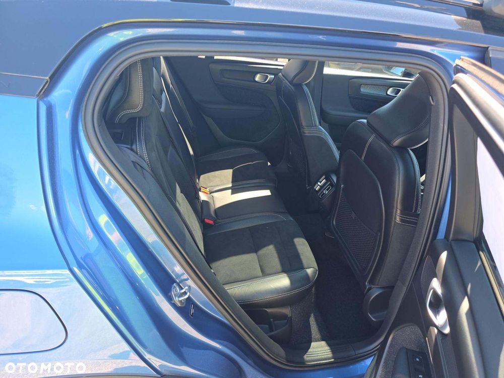 Volvo XC 40 T5 AWD R-Design - 8