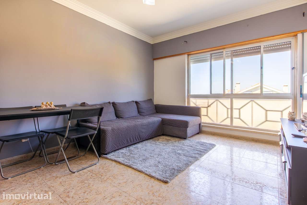 Apartamento T2 na Quinta do Conde 2* Andar - Grande imagem: 2/18