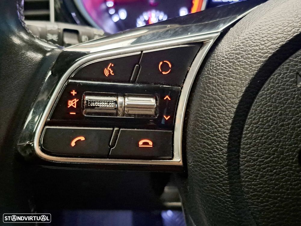 Kia Ceed SW 1.6 CRDi TX - 9