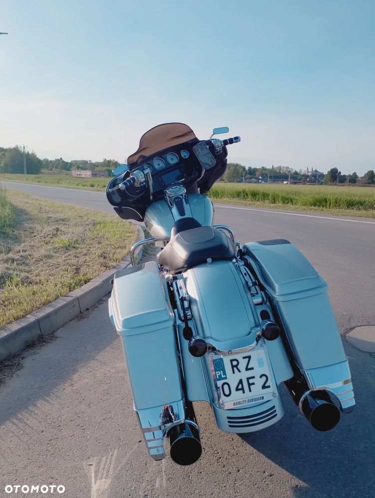 Harley-Davidson Touring Street Glide - 9