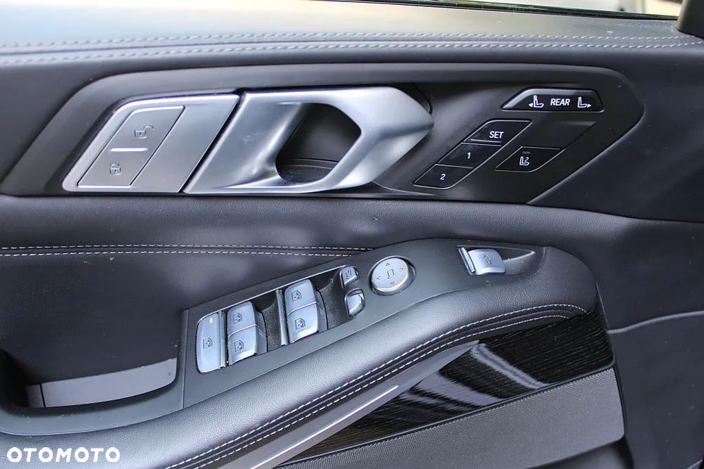 BMW X7 - 31