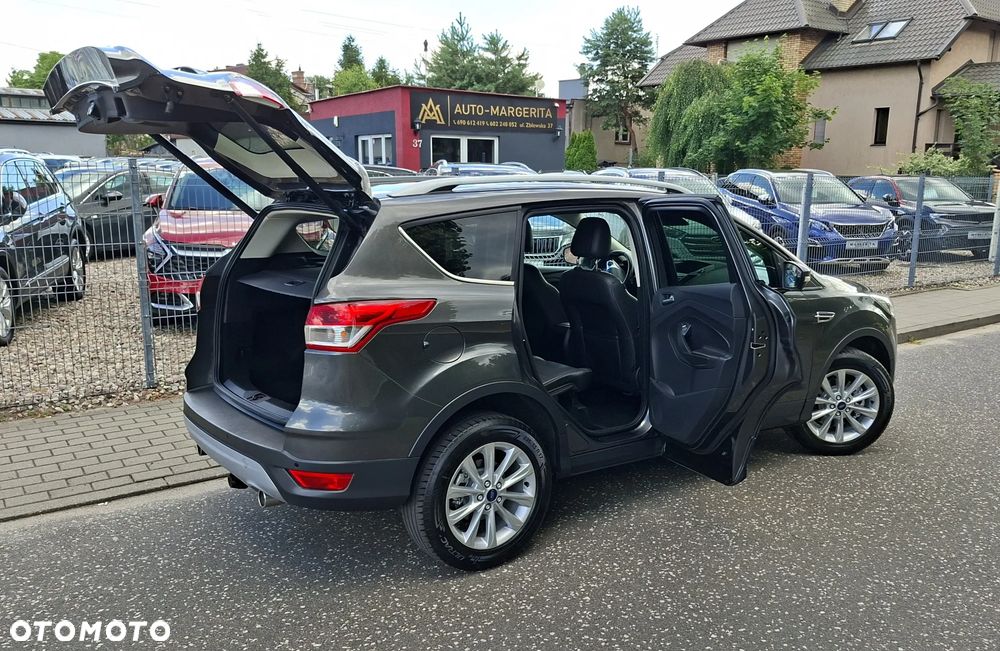 Ford Kuga 2.0 TDCi 4x4 Titanium - 39
