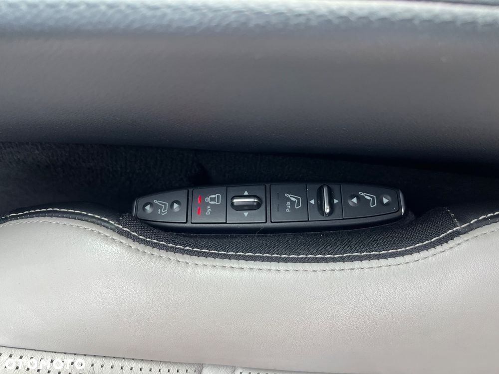 Mercedes-Benz CLS 63 AMG AMG SPEEDSHIFT MCT - 28