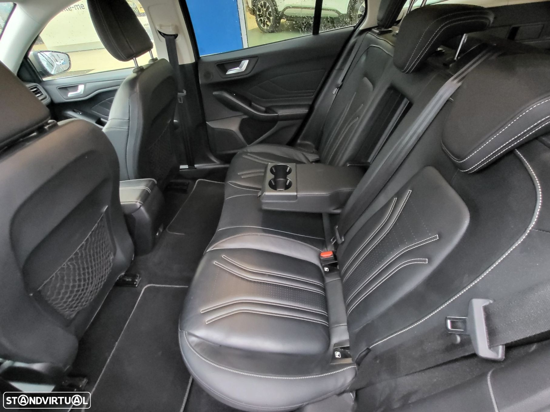 Ford Focus SW 1.5 TDCi EcoBlue Vignale - 11