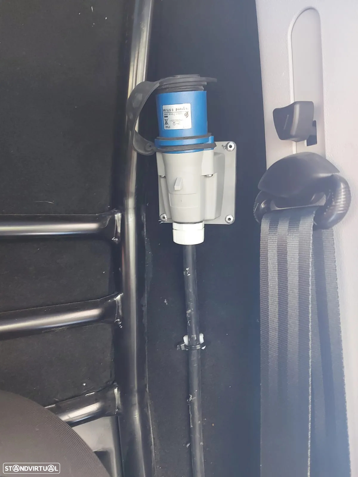 Fiat DOBLO EASY FRIO ESTRADA E GARAGEM - 26