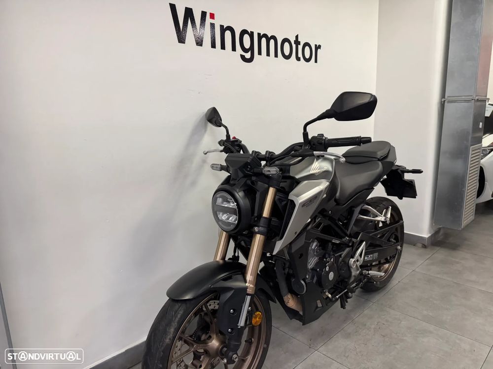 Honda CB 125 R - 5