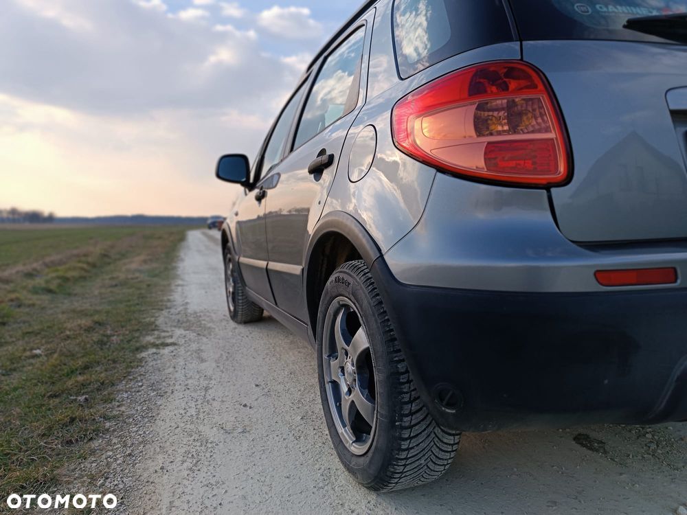 Fiat Sedici 1.6 16V 4x4 Dynamic - 8