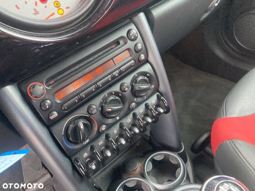 MINI Cooper Seven - 5