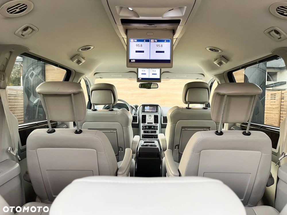 Chrysler Grand Voyager ver-2-8-crd-limited - 4