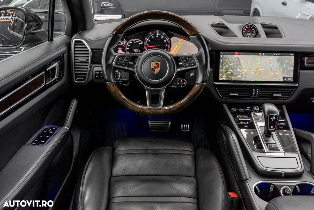 Porsche Cayenne S - 10