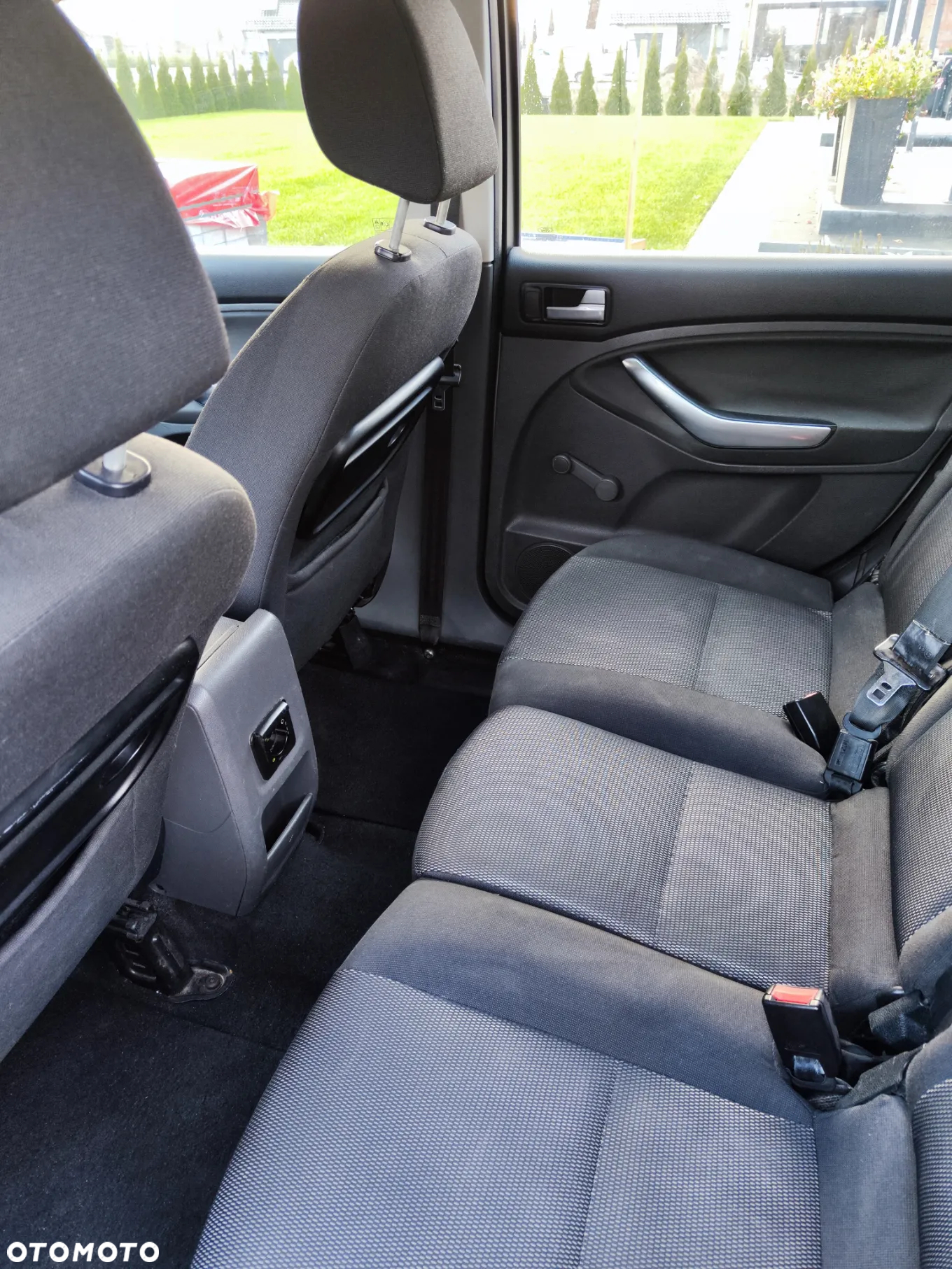 Ford C-MAX - 11