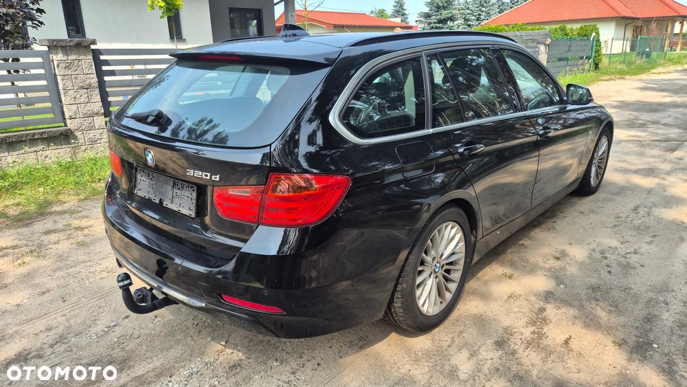 BMW Seria 3 320d Luxury Line - 4
