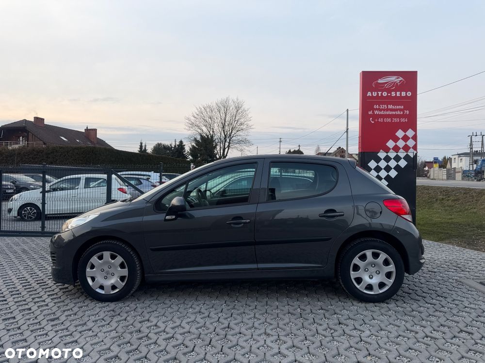Peugeot 207 1.4 - 7