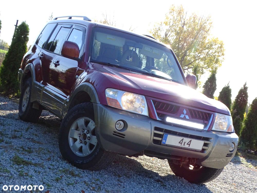 Mitsubishi Pajero - 1