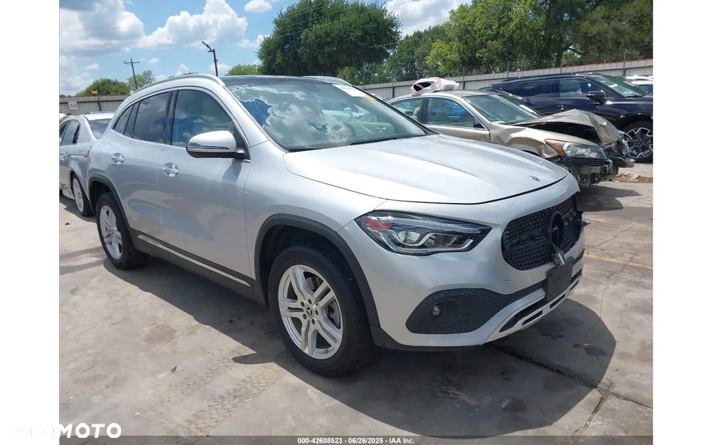 Mercedes-Benz GLA 250 4-Matic