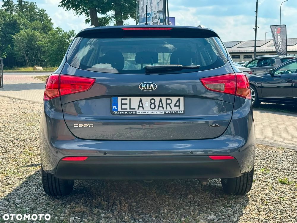 Kia Ceed - 12