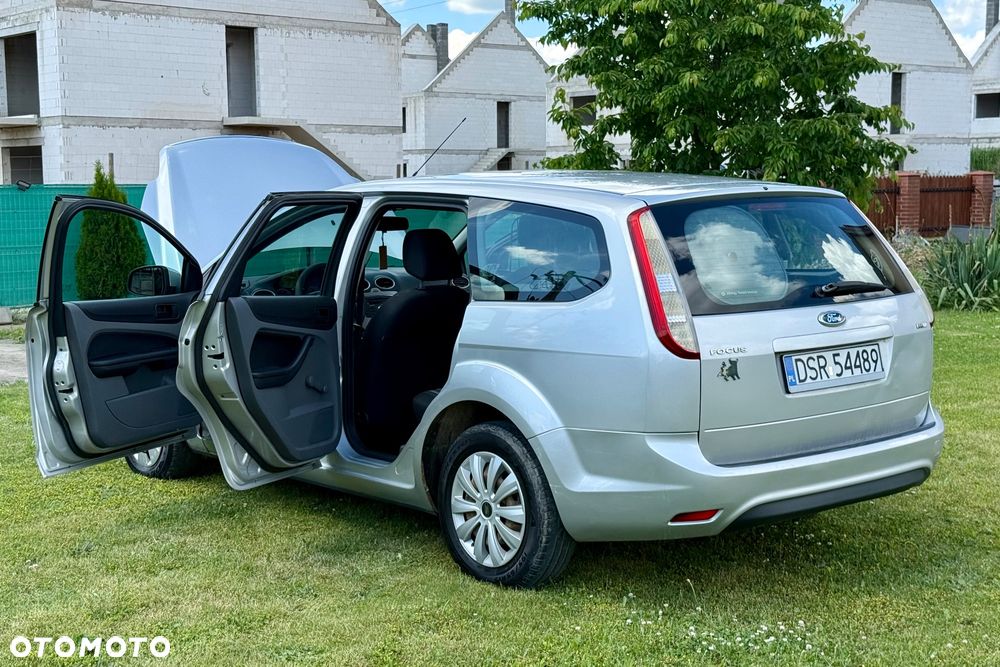 Ford Focus 1.6 TDCi Ambiente - 8