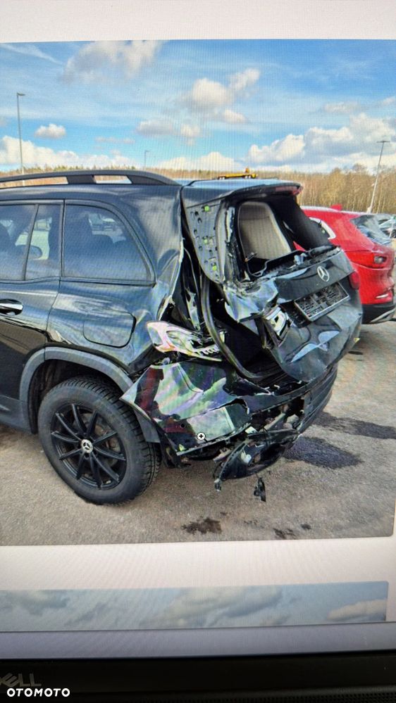 Mercedes-Benz GLB 200 d 4Matic 8G-DCT AMG Line - 20
