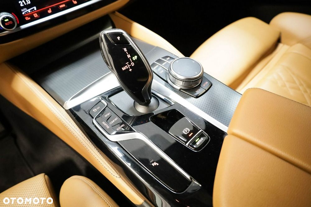 BMW Seria 5 - 24