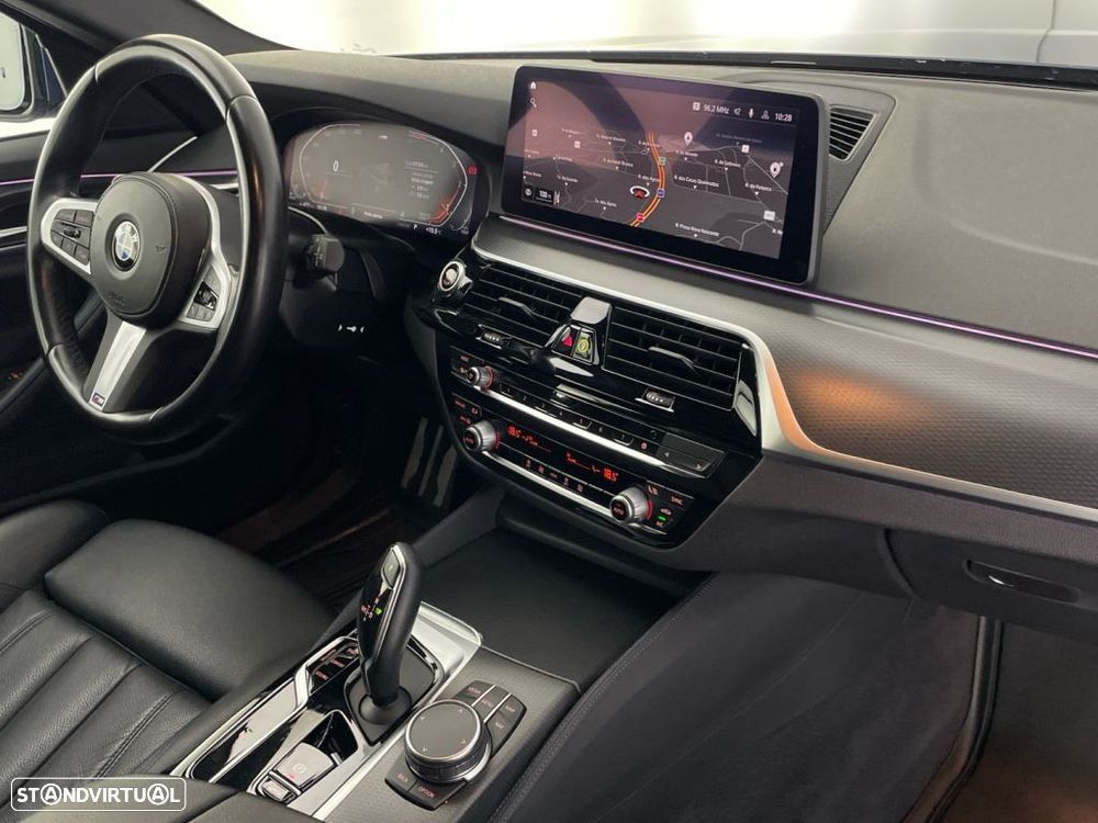 BMW 520 d Auto - 23