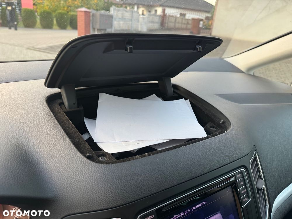 Volkswagen Sharan - 19