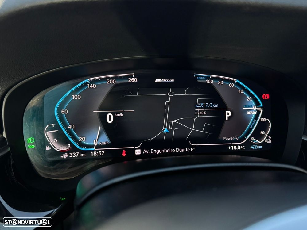 BMW 530 e Pack M - 30