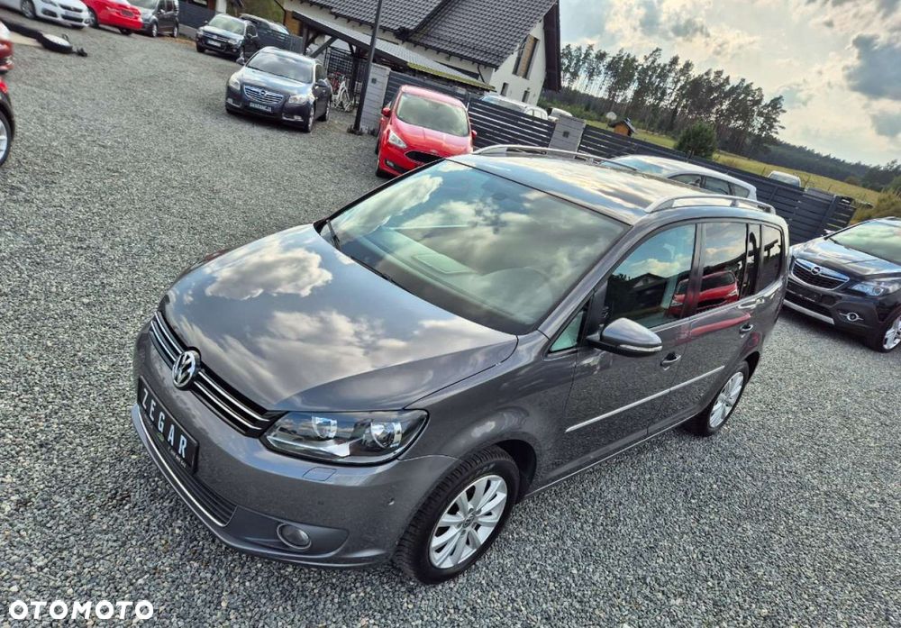 Volkswagen Touran - 27