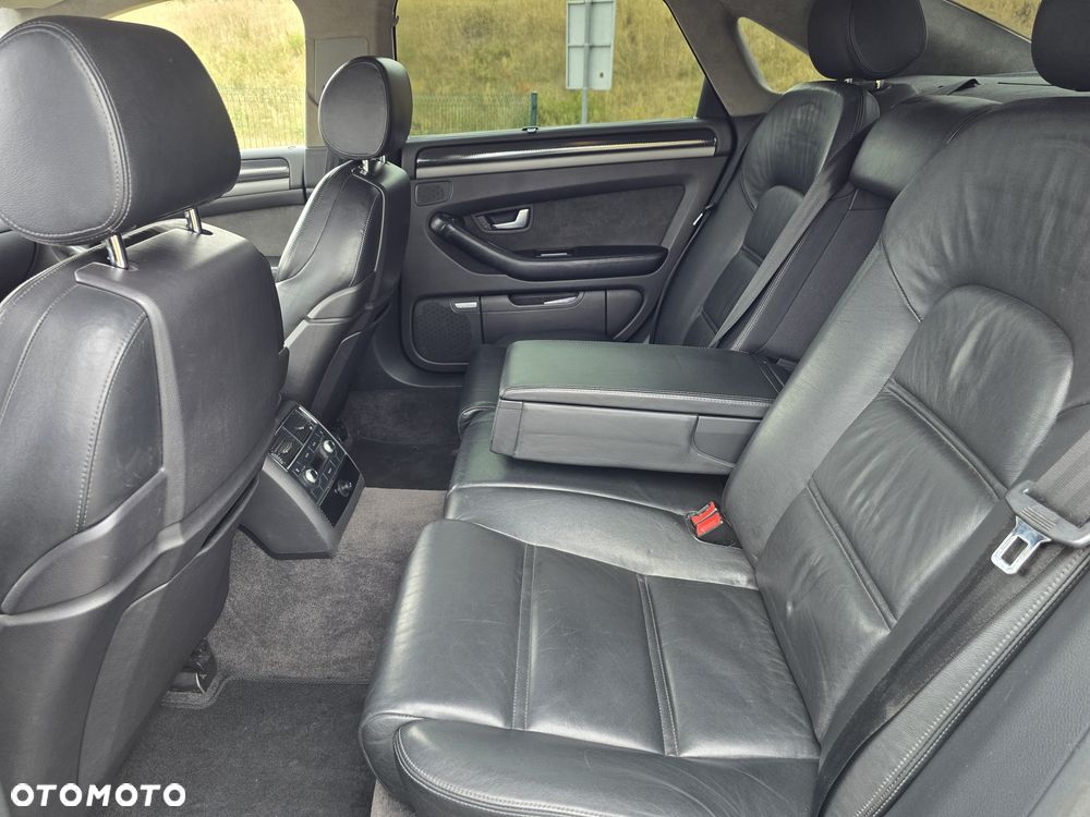 Audi A8 - 7
