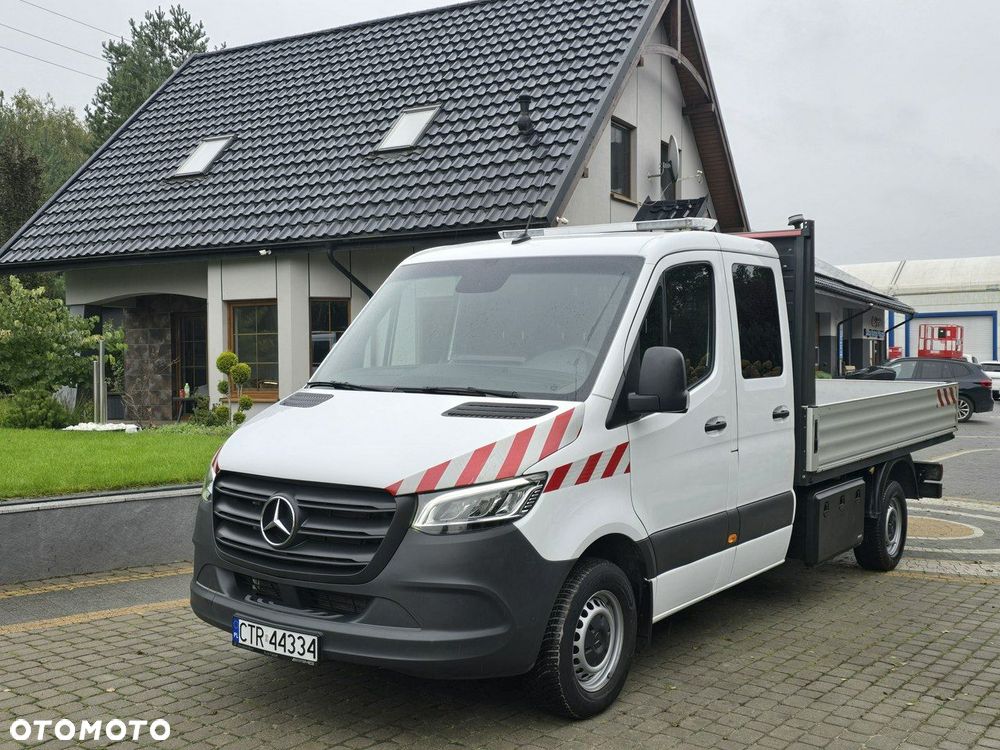 Mercedes-Benz Sprinter - 2