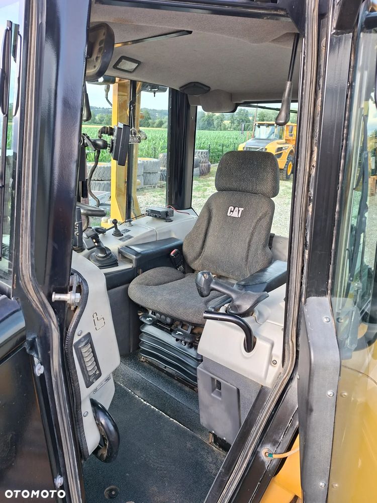 Caterpillar CAT D6 NLPG - 22