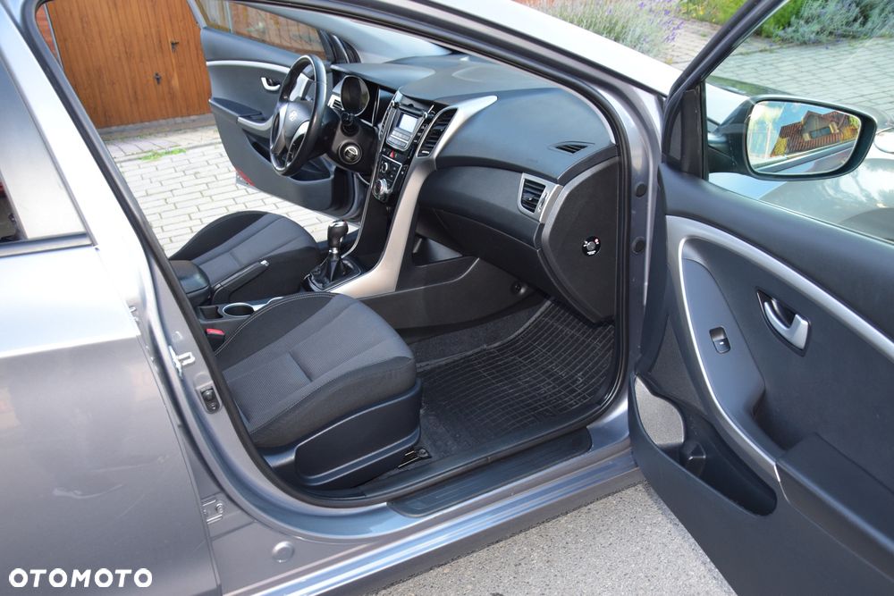 Hyundai i30 i30cw 1.4 Trend - 20