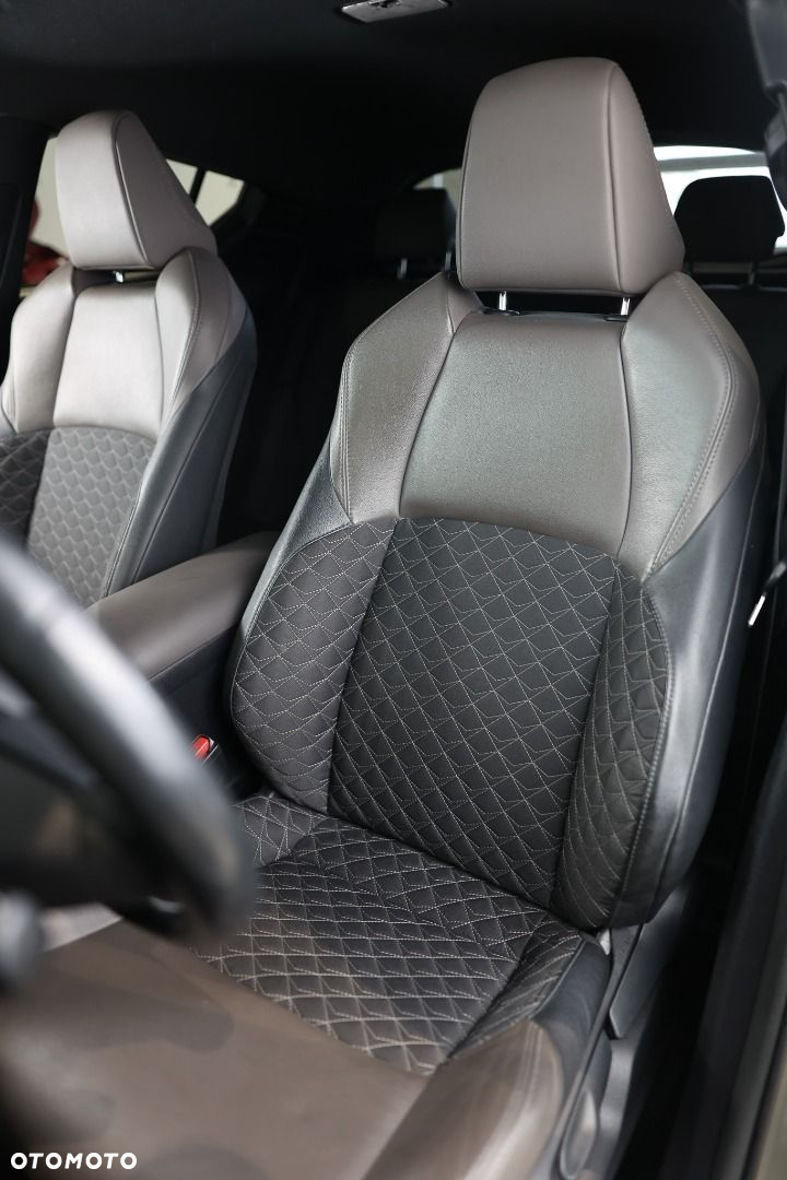 Toyota C-HR - 8